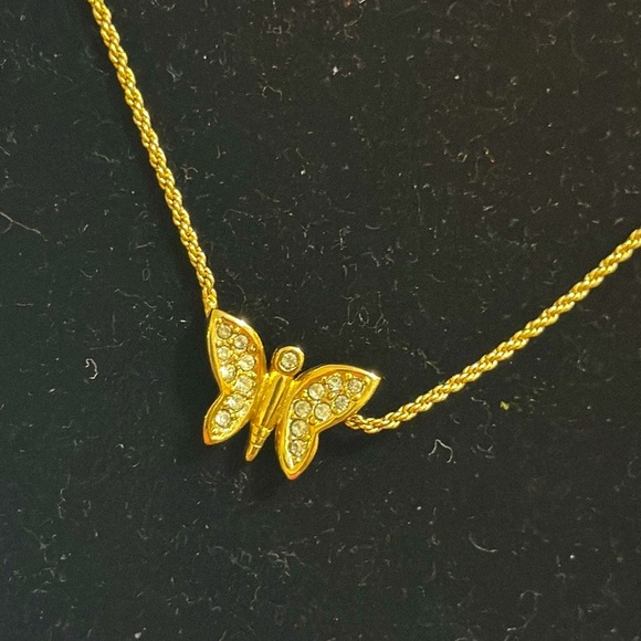 Authentic Cristian Dior Gold plated Butterfly Pendant vintage Necklace - Picture 3 of 15